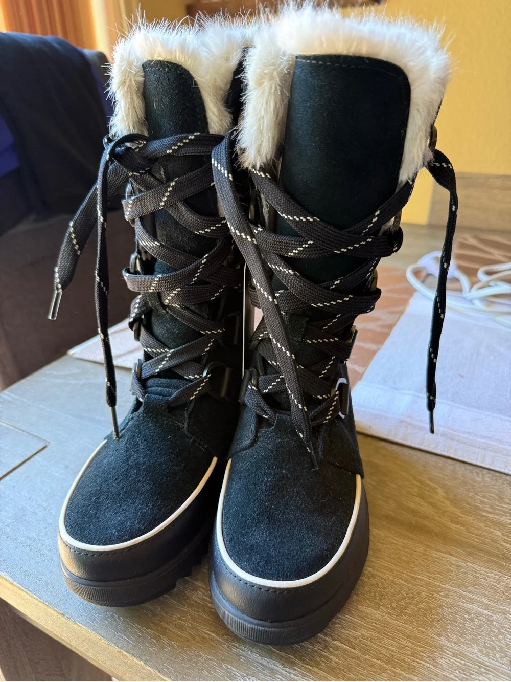Sorel Tivoli IV Waterproof Winter Boots 5.5